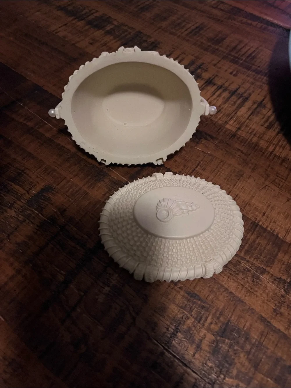 Vintage Style Cream ceramic Trinket Basket with Handle